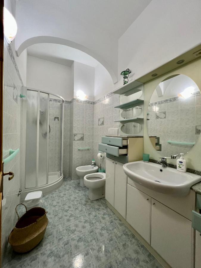 Infinity Experience Casa Vacanza Incantevole Con Terrazzo Scala Extérieur photo