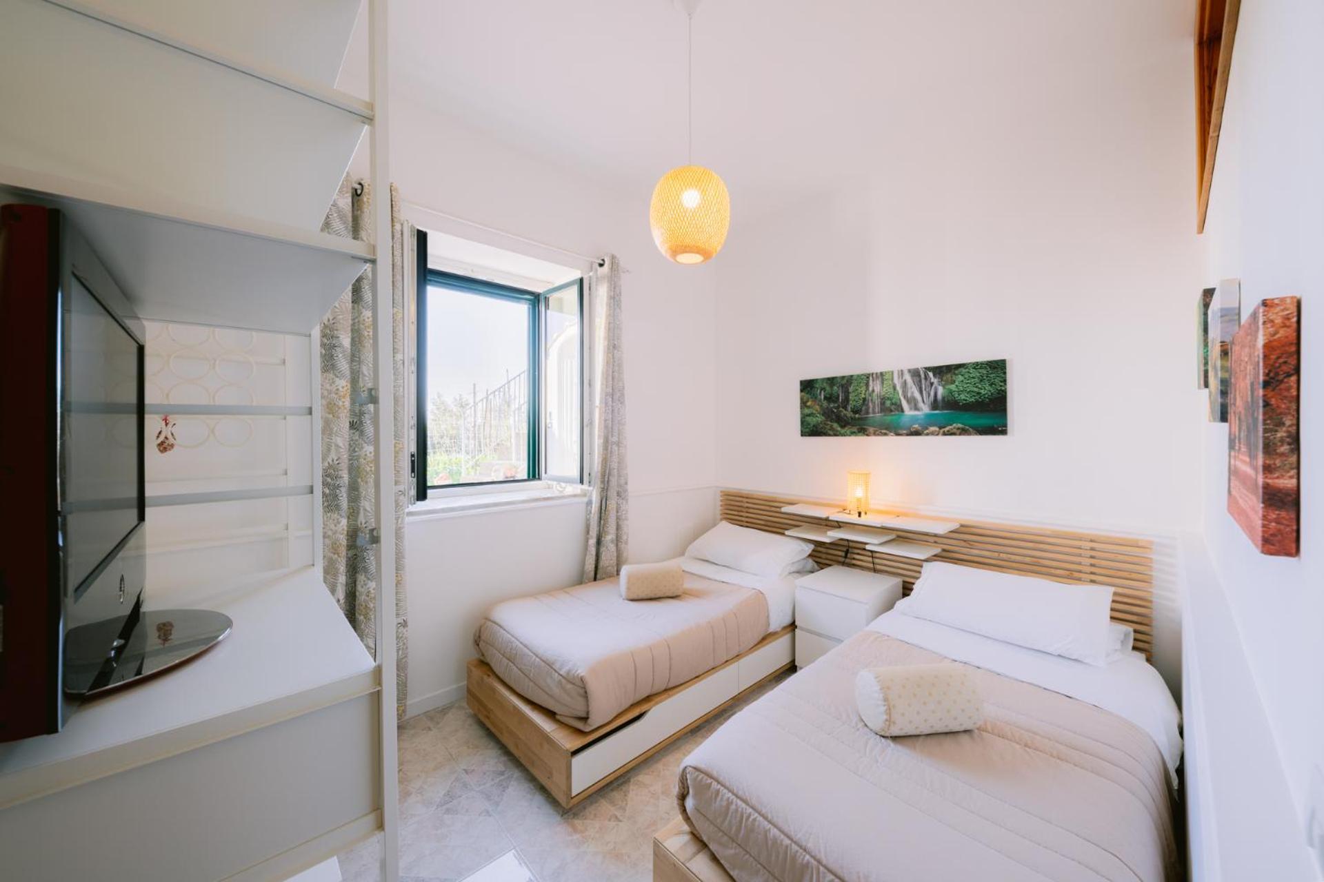 Infinity Experience Casa Vacanza Incantevole Con Terrazzo Scala Extérieur photo